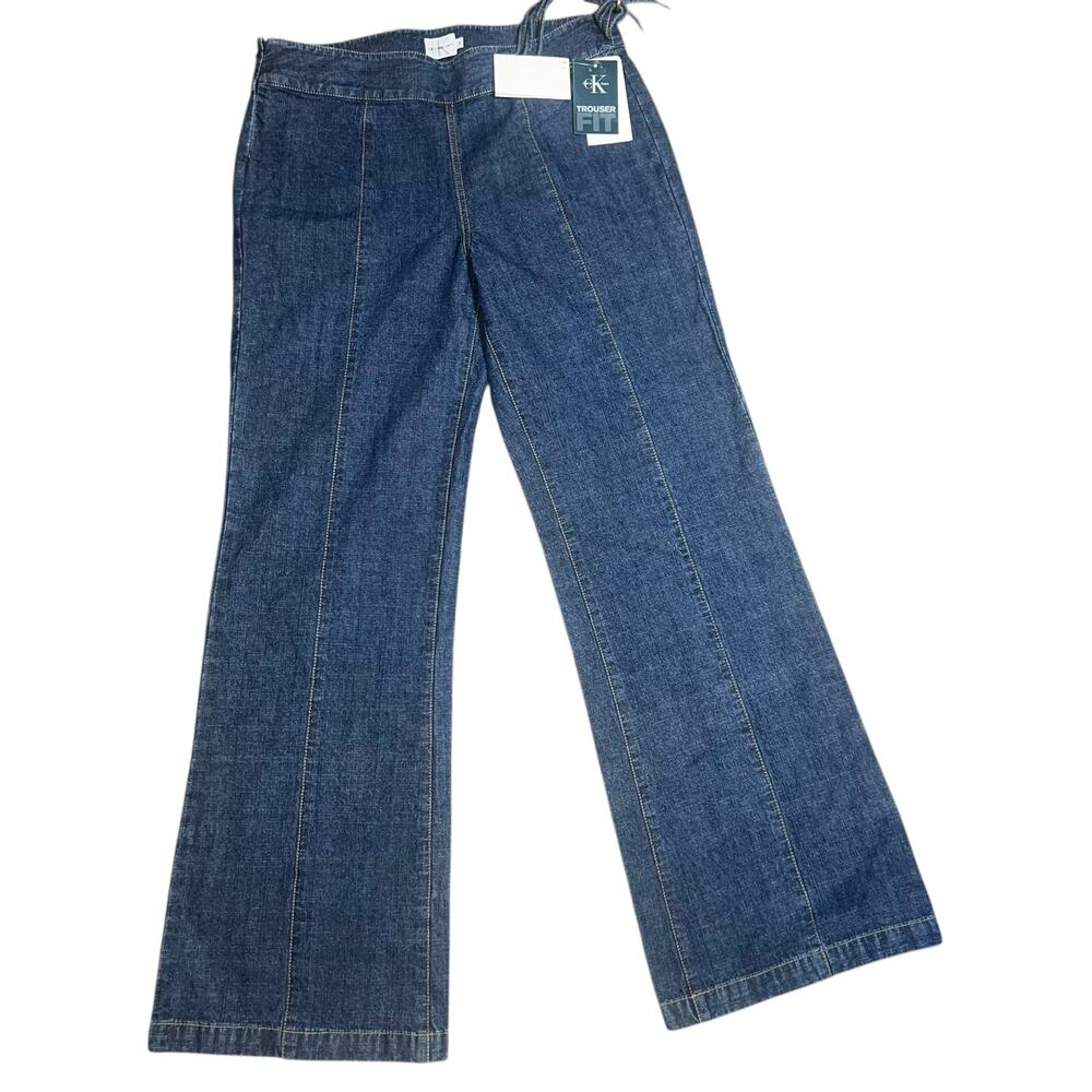 Vintage Y2K Calvin Klein seemed blue denim flare leg women's jeans size 8 NWT